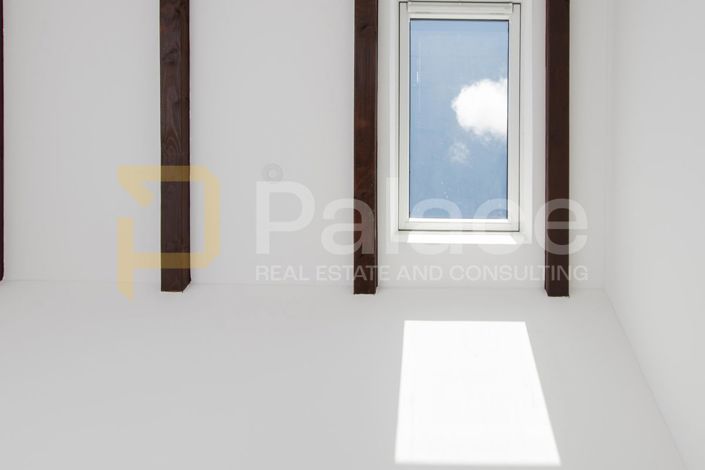 Image No.29-5 Bed House for sale