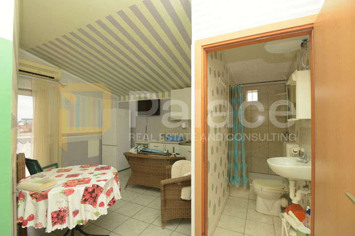 Image No.14-11 Bed House for sale