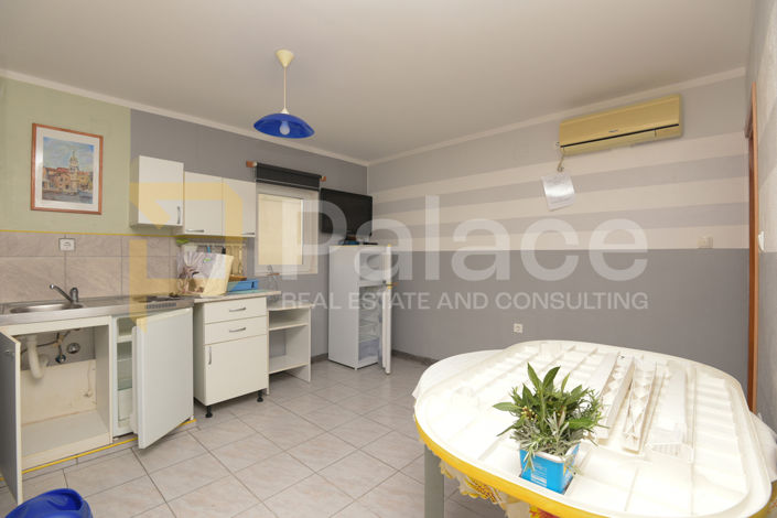 Image No.5-11 Bed House for sale