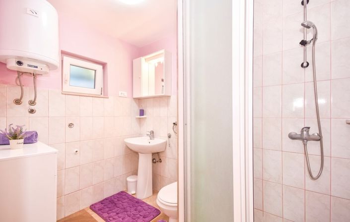Image No.4-5 Bed House for sale