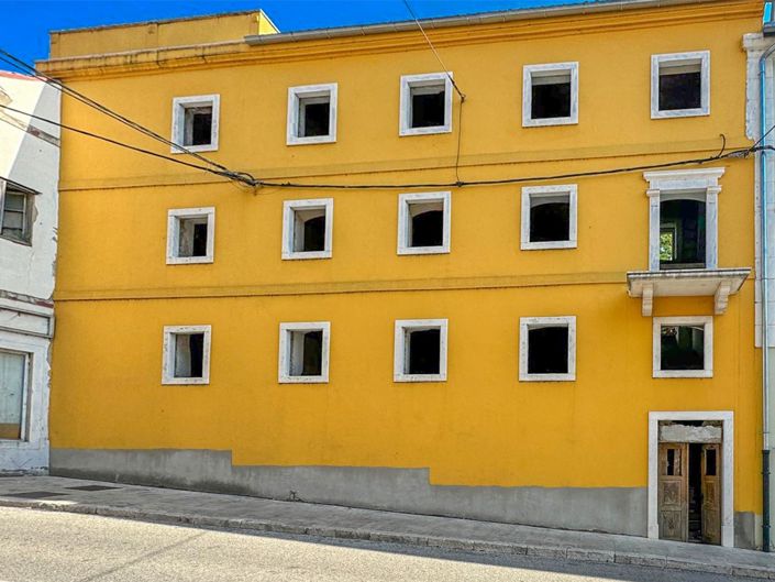 Image No.6-Maison de ville de 10 chambres à vendre à Šibenik-Knin