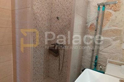 kamenita-kuca-s-panoramskom-terasom-dva-apartmana-privlaka_7