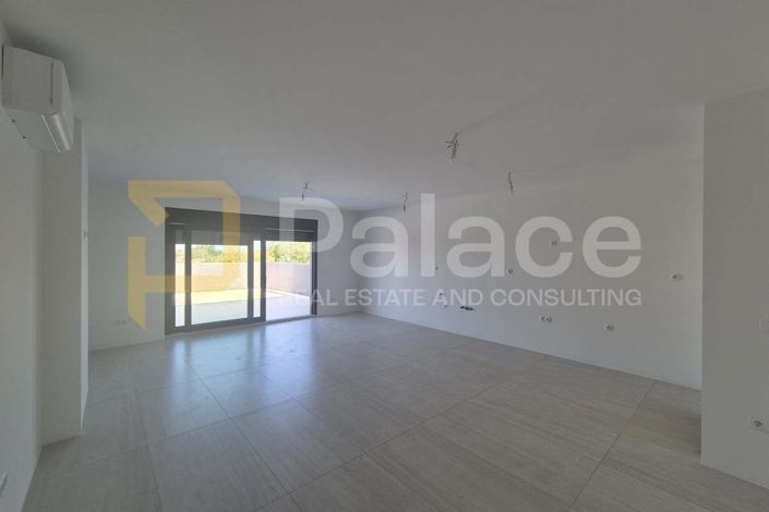 Image No.2-Appartement de 3 chambres à vendre à Privlaka