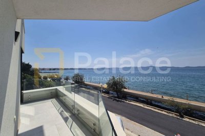 ekskluzivna-vila-s-apartmanom-i-panoramskim-pogledom-u_4