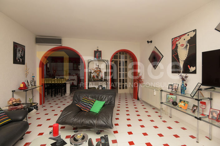 Image No.20-3 Bed House for sale