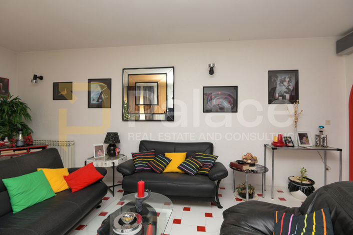 Image No.21-3 Bed House for sale