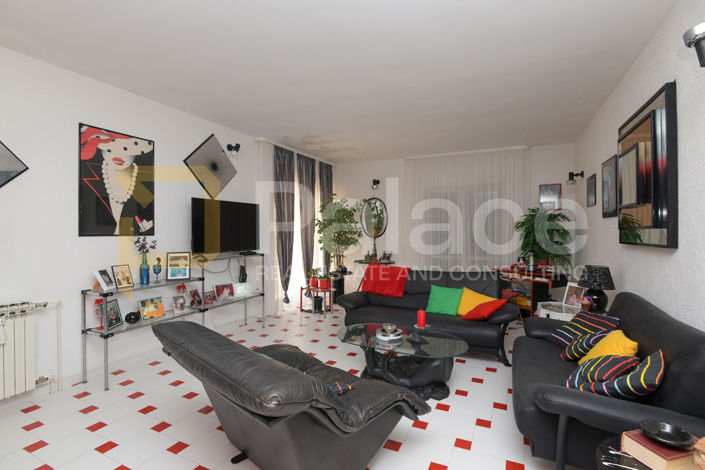 Image No.26-3 Bed House for sale
