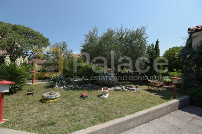 kuca-na-brodarici-s-velikom-okucnicom-i-garazom_5