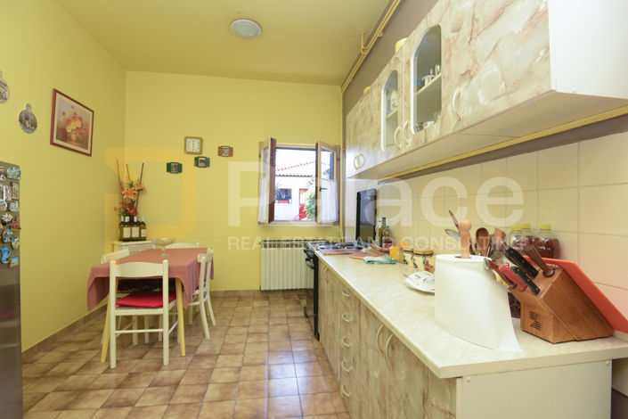 Image No.8-3 Bed House for sale