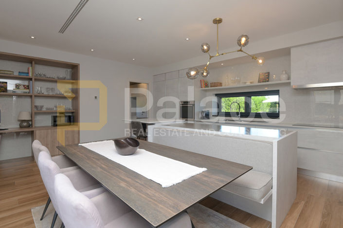 Image No.17-3 Bed House for sale