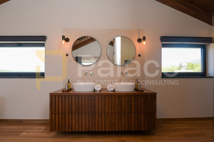 Image No.22-3 Bed House for sale