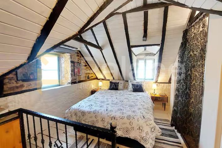 Image No.4-2 Bed House for sale