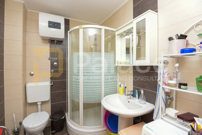 Image No.10-5 Bed House for sale