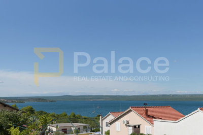 kuca-sa-cetiri-stana-i-panoramskim-pogledom-na-uvalu-bilice_13