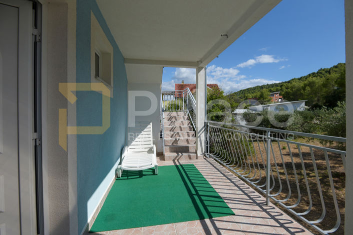 Image No.19-5 Bed House for sale