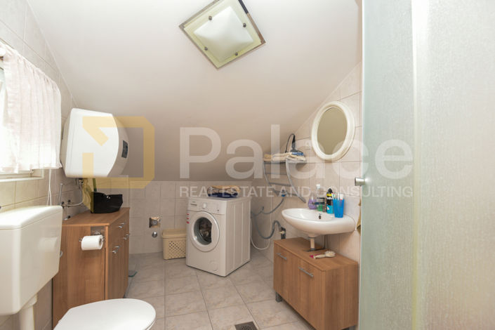 Image No.28-5 Bed House for sale