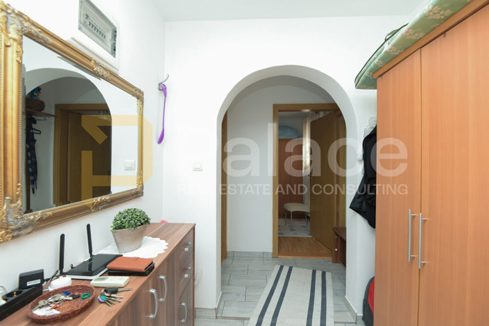 Image No.5-5 Bed House for sale
