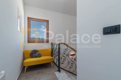 ocaravajuca-vila-za-odmor-s-pogledom-na-more_11