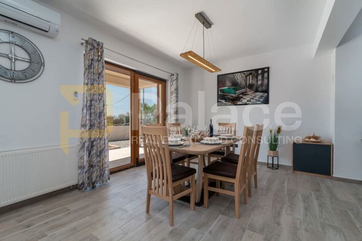 Image No.7-3 Bed Villa for sale