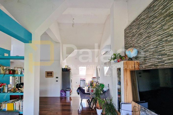 Image No.13-7 Bed House for sale