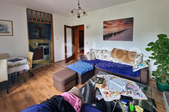 Image No.16-7 Bed House for sale