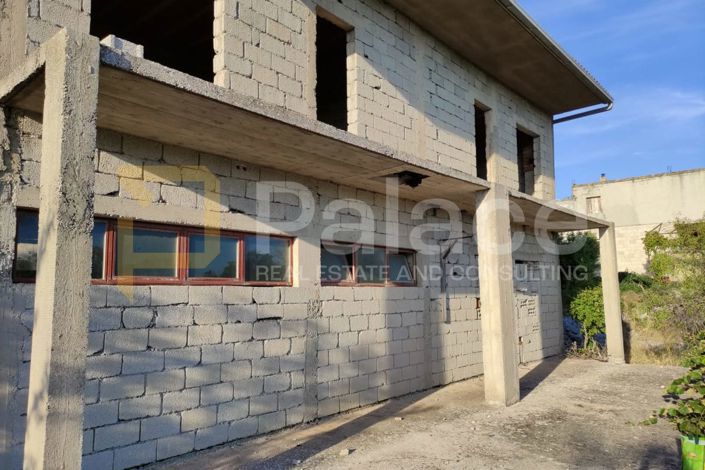 Image No.7-6 Bed House for sale