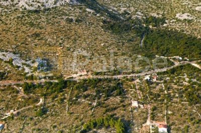na-prodaju-zemljiste-prvi-red-do-mora-opcina-starigrad_2
