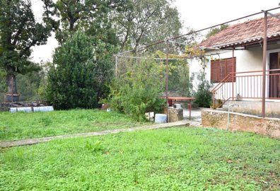 samostojeca-prizemnica-s-velikim-vrtom-predgradje-sibenika_2