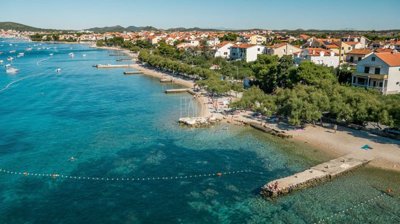kuca-s-apartmanima-blizu-mora-srima-vodice-30000-m2_2