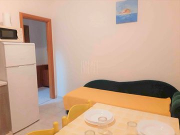 kuca-s-apartmanima-blizu-mora-srima-vodice-30000-m2_7