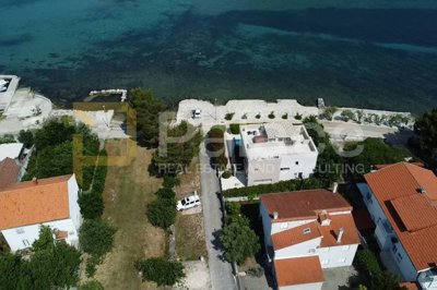 mrljane-zemljiste-prvi-red-uz-more-s-gradjevinskom-dozvolom_4