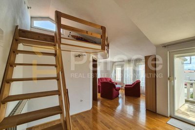 obiteljska-kuca-s-apartmanima-i-mediteranskim-vrtom-vodice_11