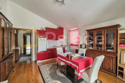 obiteljska-kuca-s-apartmanima-i-mediteranskim-vrtom-vodice_13
