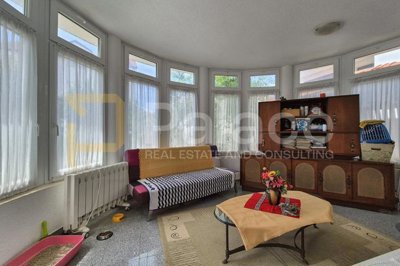 obiteljska-kuca-s-apartmanima-i-mediteranskim-vrtom-vodice_4