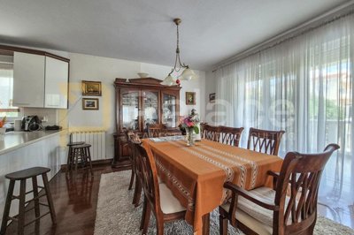 obiteljska-kuca-s-apartmanima-i-mediteranskim-vrtom-vodice_5
