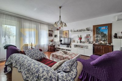 obiteljska-kuca-s-apartmanima-i-mediteranskim-vrtom-vodice_6