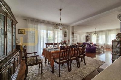 obiteljska-kuca-s-apartmanima-i-mediteranskim-vrtom-vodice_9
