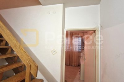 prilika-dvoetazan-komforan-stan-u-centru-sibenika-102-m2_12