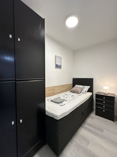 Image No.9-3 Bed Apartment for sale