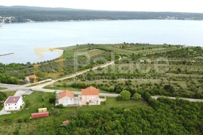 gornji-karin-gradjevinsko-zemljiste-511-m2_1
