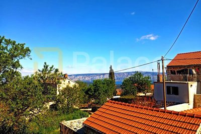 kamena-kuca-za-renovaciju-veliki-potencijal-hvar_2