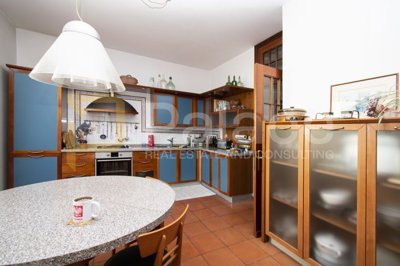 jedinstven-penthouse-u-samom-centru-grada_13