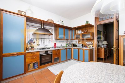 jedinstven-penthouse-u-samom-centru-grada_14