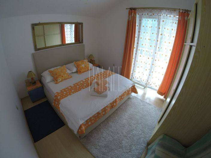 Image No.11-8 Bed House for sale