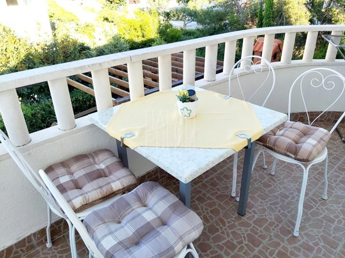 Image No.17-8 Bed House for sale