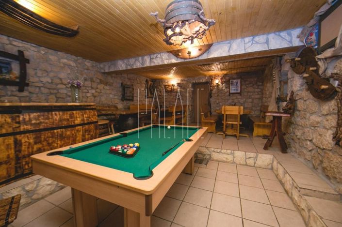 Image No.13-6 Bed House for sale