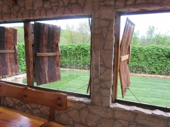 Image No.18-6 Bed House for sale