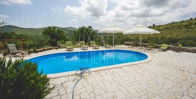apartmanska-kuca-na-prekrasnom-imanju-sa-bazenom-bogdanovici_9