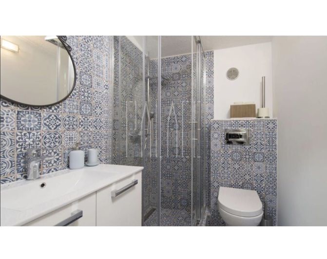 Image No.16-6 Bed House for sale