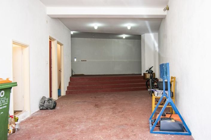 Image No.8-3 Bed Commercial for sale